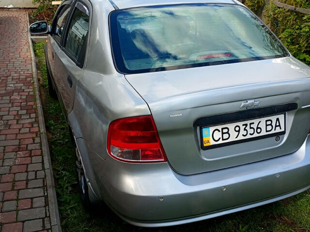 Серый Шевроле Авео, объемом двигателя 1.5 л и пробегом 400 тыс. км за 2100 $, фото 1 на Automoto.ua