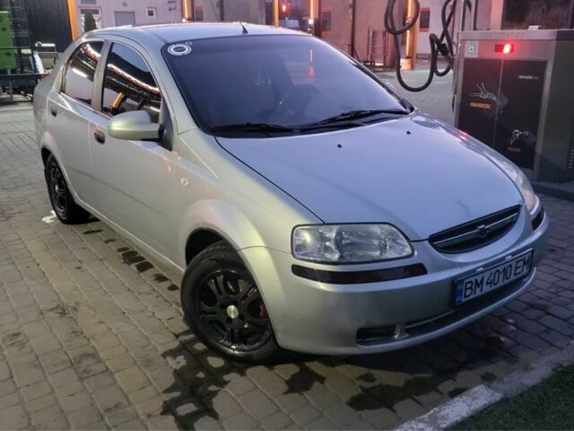 Серый Шевроле Авео, объемом двигателя 1.5 л и пробегом 240 тыс. км за 2301 $, фото 1 на Automoto.ua