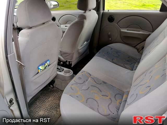 Серый Шевроле Авео, объемом двигателя 1.5 л и пробегом 202 тыс. км за 2500 $, фото 1 на Automoto.ua