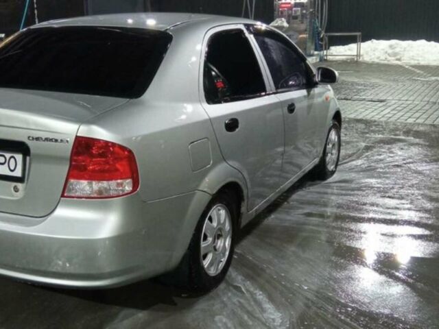 Сірий Шевроле Авео, об'ємом двигуна 1.5 л та пробігом 300 тис. км за 3500 $, фото 1 на Automoto.ua