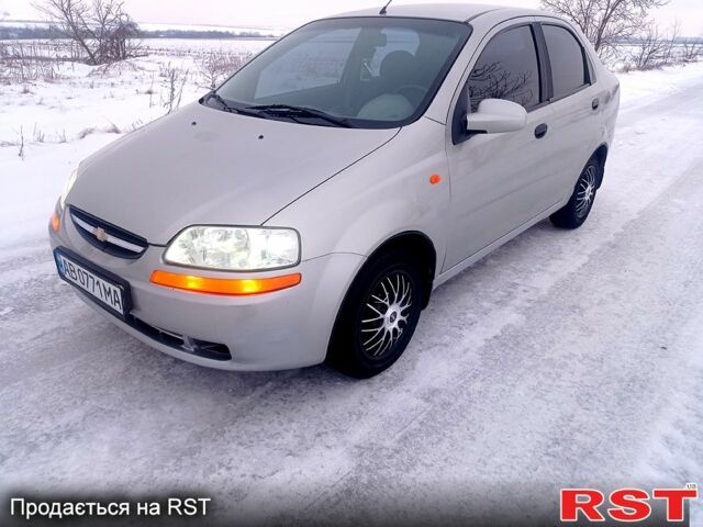 Серый Шевроле Авео, объемом двигателя 1.5 л и пробегом 318 тыс. км за 2700 $, фото 1 на Automoto.ua