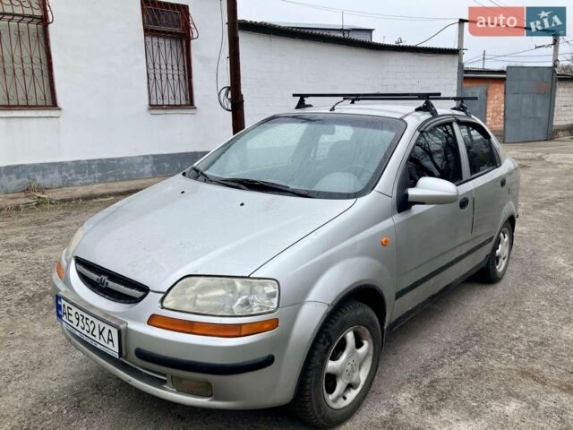 Серый Шевроле Авео, объемом двигателя 1.5 л и пробегом 280 тыс. км за 1600 $, фото 1 на Automoto.ua
