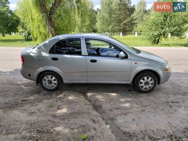 Серый Шевроле Авео, объемом двигателя 1.5 л и пробегом 199 тыс. км за 2550 $, фото 1 на Automoto.ua