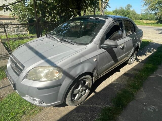 Серый Шевроле Авео, объемом двигателя 0 л и пробегом 286 тыс. км за 2250 $, фото 1 на Automoto.ua
