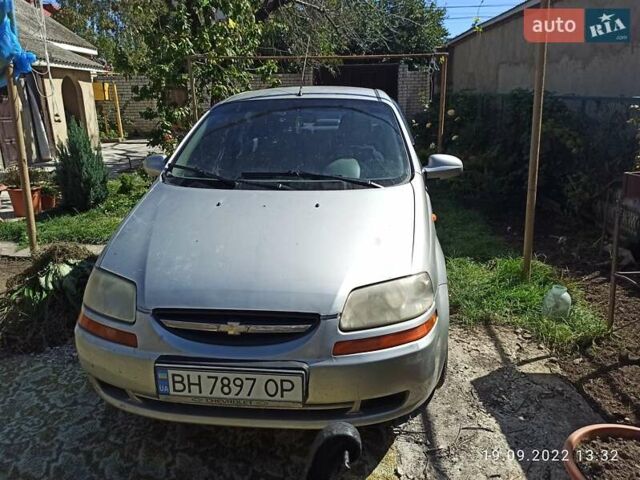 Серый Шевроле Авео, объемом двигателя 1.4 л и пробегом 222 тыс. км за 2800 $, фото 1 на Automoto.ua