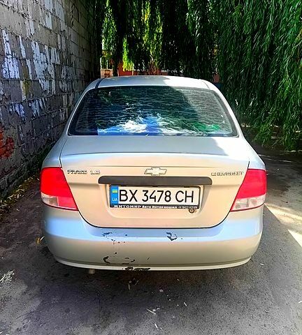 Сірий Шевроле Авео, об'ємом двигуна 1.5 л та пробігом 0 тис. км за 1500 $, фото 1 на Automoto.ua