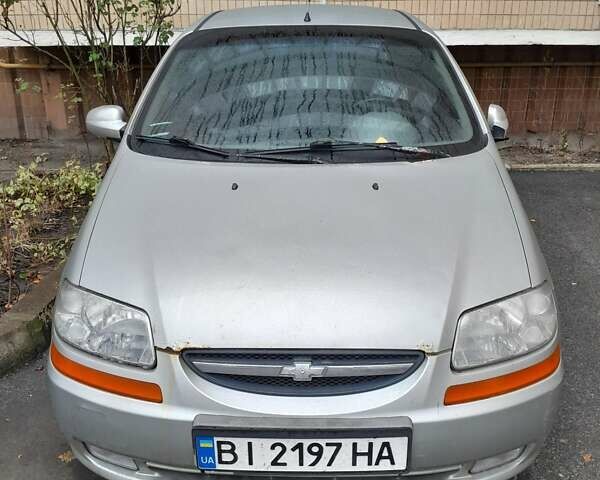 Сірий Шевроле Авео, об'ємом двигуна 1.5 л та пробігом 197 тис. км за 2500 $, фото 1 на Automoto.ua
