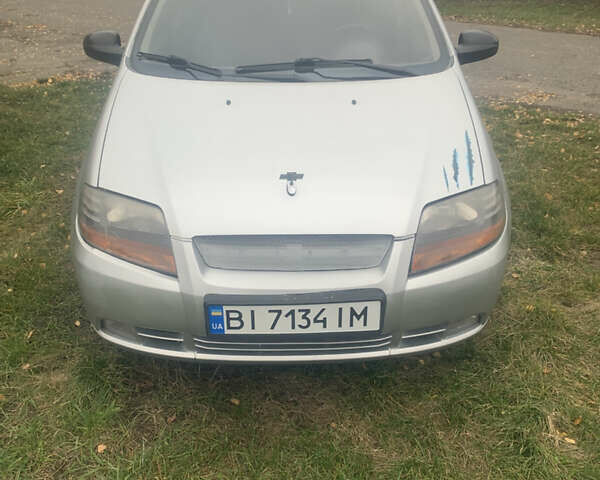 Сірий Шевроле Авео, об'ємом двигуна 1.5 л та пробігом 235 тис. км за 2700 $, фото 1 на Automoto.ua