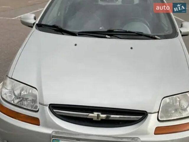 Серый Шевроле Авео, объемом двигателя 1.5 л и пробегом 168 тыс. км за 3800 $, фото 1 на Automoto.ua