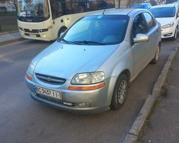 Серый Шевроле Авео, объемом двигателя 1.5 л и пробегом 230 тыс. км за 2700 $, фото 1 на Automoto.ua