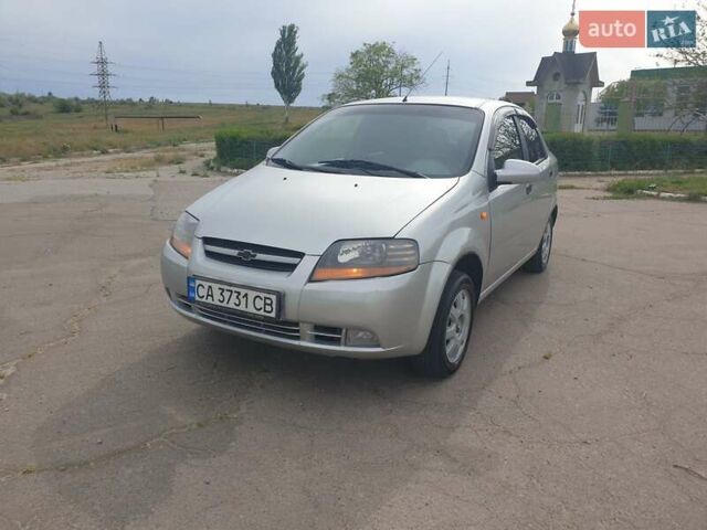 Сірий Шевроле Авео, об'ємом двигуна 1.5 л та пробігом 271 тис. км за 4050 $, фото 1 на Automoto.ua