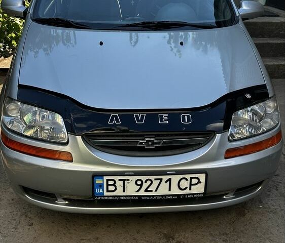 Серый Шевроле Авео, объемом двигателя 1.5 л и пробегом 250 тыс. км за 2840 $, фото 1 на Automoto.ua