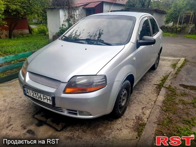 Серый Шевроле Авео, объемом двигателя 1.5 л и пробегом 230 тыс. км за 2500 $, фото 1 на Automoto.ua