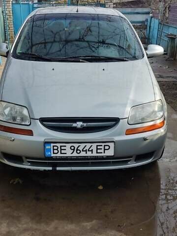 Серый Шевроле Авео, объемом двигателя 1.5 л и пробегом 220 тыс. км за 2700 $, фото 1 на Automoto.ua