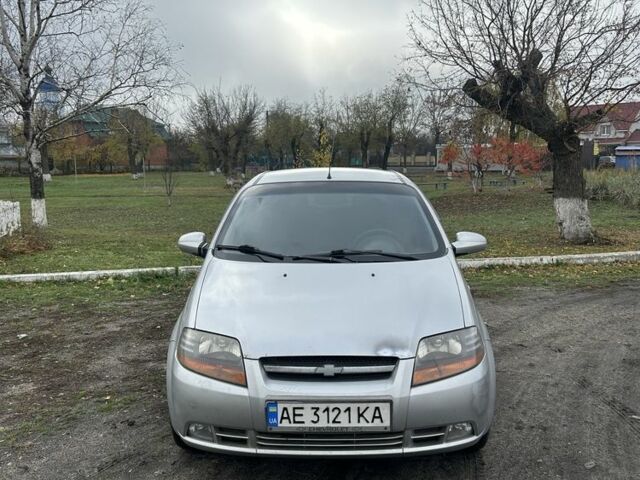 Серый Шевроле Авео, объемом двигателя 1.5 л и пробегом 167 тыс. км за 1299 $, фото 1 на Automoto.ua