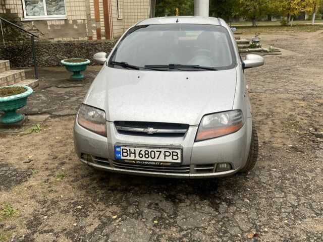 Серый Шевроле Авео, объемом двигателя 1.5 л и пробегом 260 тыс. км за 1800 $, фото 1 на Automoto.ua