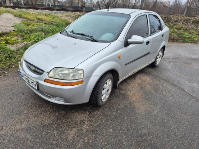 Серый Шевроле Авео, объемом двигателя 1.5 л и пробегом 266 тыс. км за 2100 $, фото 1 на Automoto.ua