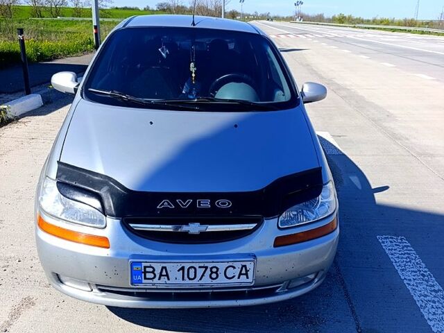 Серый Шевроле Авео, объемом двигателя 1.5 л и пробегом 227 тыс. км за 3100 $, фото 1 на Automoto.ua
