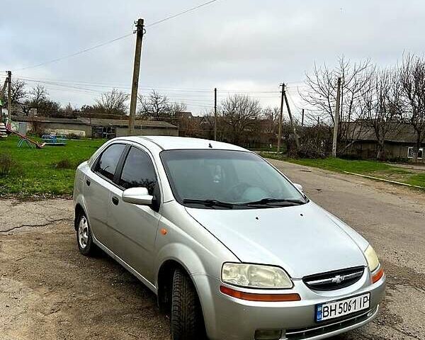 Сірий Шевроле Авео, об'ємом двигуна 1.5 л та пробігом 255 тис. км за 3000 $, фото 1 на Automoto.ua