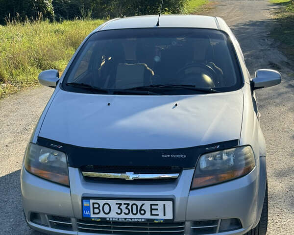 Серый Шевроле Авео, объемом двигателя 1.5 л и пробегом 205 тыс. км за 3000 $, фото 1 на Automoto.ua