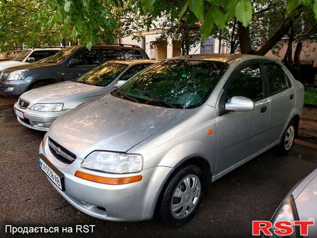 Серый Шевроле Авео, объемом двигателя 1.5 л и пробегом 200 тыс. км за 2750 $, фото 1 на Automoto.ua