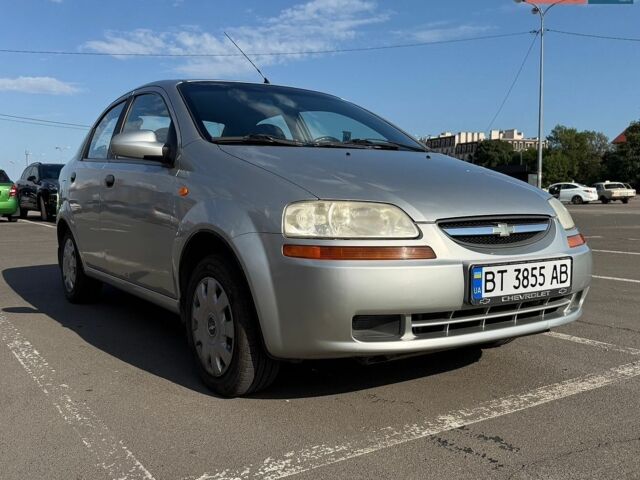 Серый Шевроле Авео, объемом двигателя 1.5 л и пробегом 107 тыс. км за 3500 $, фото 1 на Automoto.ua