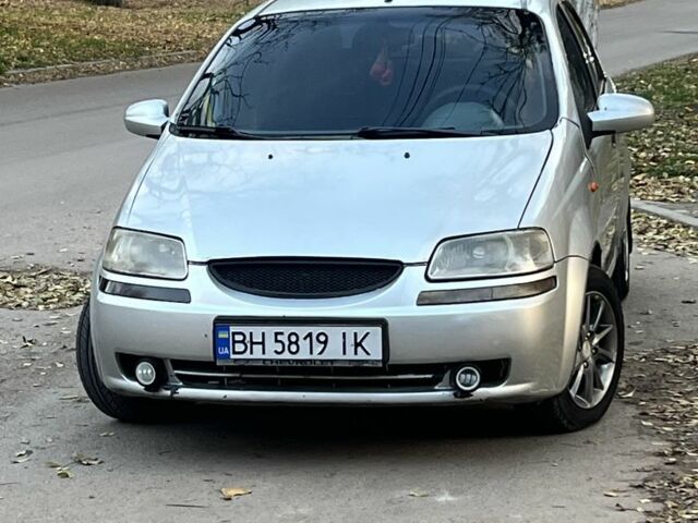 Серый Шевроле Авео, объемом двигателя 1.5 л и пробегом 320 тыс. км за 1193 $, фото 1 на Automoto.ua