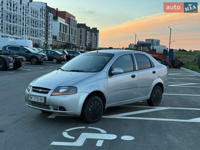 Серый Шевроле Авео, объемом двигателя 1.5 л и пробегом 281 тыс. км за 1999 $, фото 1 на Automoto.ua
