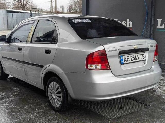 Серый Шевроле Авео, объемом двигателя 1.5 л и пробегом 265 тыс. км за 2800 $, фото 1 на Automoto.ua