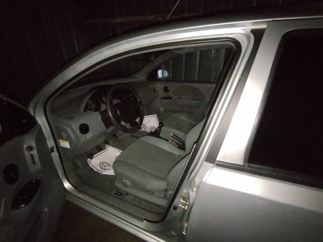 Сірий Шевроле Авео, об'ємом двигуна 1.5 л та пробігом 168 тис. км за 3850 $, фото 1 на Automoto.ua