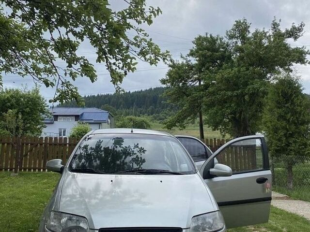 Серый Шевроле Авео, объемом двигателя 1.5 л и пробегом 350 тыс. км за 2094 $, фото 1 на Automoto.ua