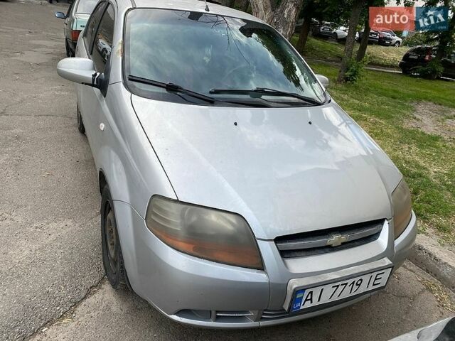 Серый Шевроле Авео, объемом двигателя 1.5 л и пробегом 300 тыс. км за 1500 $, фото 1 на Automoto.ua