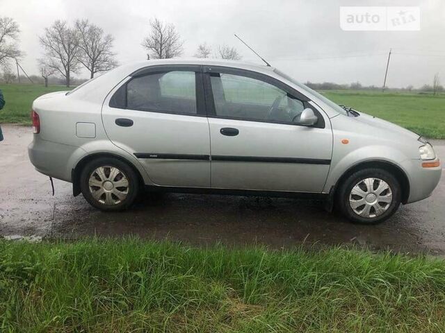 Серый Шевроле Авео, объемом двигателя 0 л и пробегом 100 тыс. км за 3900 $, фото 1 на Automoto.ua