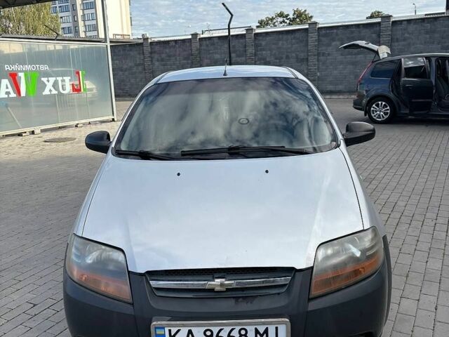 Серый Шевроле Авео, объемом двигателя 1.5 л и пробегом 235 тыс. км за 1850 $, фото 1 на Automoto.ua