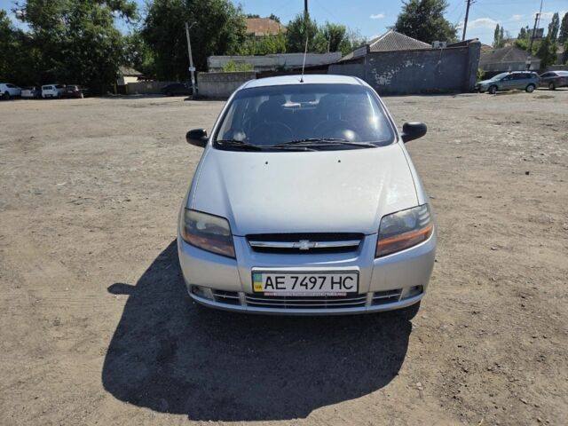Серый Шевроле Авео, объемом двигателя 1.5 л и пробегом 201 тыс. км за 3400 $, фото 1 на Automoto.ua