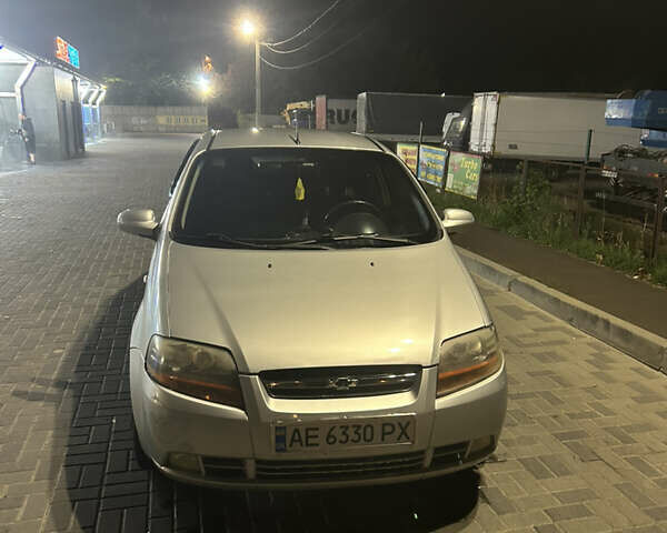 Сірий Шевроле Авео, об'ємом двигуна 1.5 л та пробігом 119 тис. км за 2700 $, фото 1 на Automoto.ua