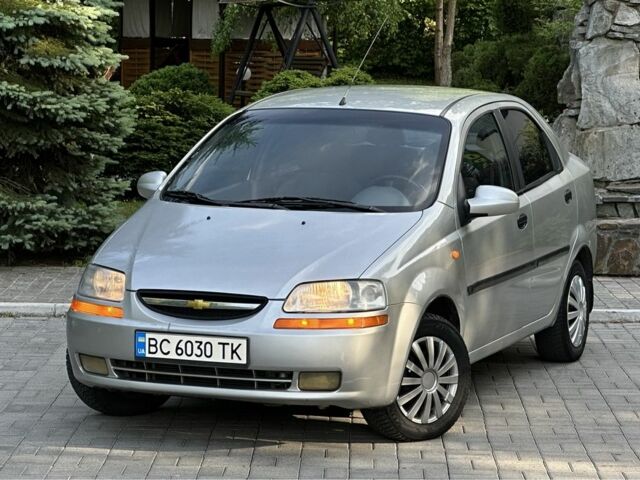 Сірий Шевроле Авео, об'ємом двигуна 1.5 л та пробігом 347 тис. км за 2750 $, фото 1 на Automoto.ua