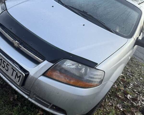 Серый Шевроле Авео, объемом двигателя 1.5 л и пробегом 137 тыс. км за 2350 $, фото 1 на Automoto.ua