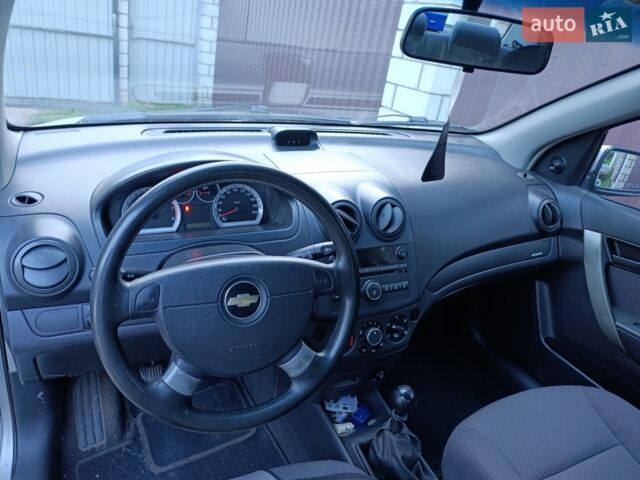 Серый Шевроле Авео, объемом двигателя 1.4 л и пробегом 169 тыс. км за 4300 $, фото 1 на Automoto.ua