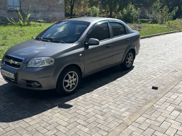 Серый Шевроле Авео, объемом двигателя 1.5 л и пробегом 188 тыс. км за 3600 $, фото 1 на Automoto.ua