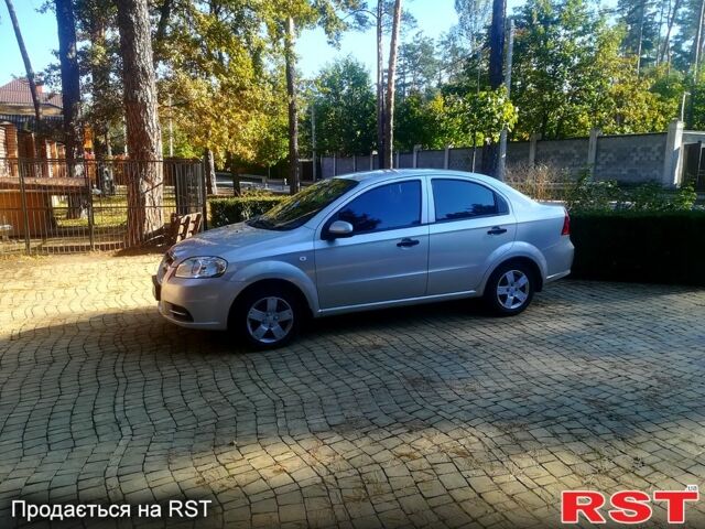 Серый Шевроле Авео, объемом двигателя 1.5 л и пробегом 148 тыс. км за 3800 $, фото 1 на Automoto.ua