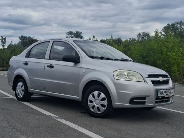 Сірий Шевроле Авео, об'ємом двигуна 1.5 л та пробігом 356 тис. км за 2250 $, фото 1 на Automoto.ua