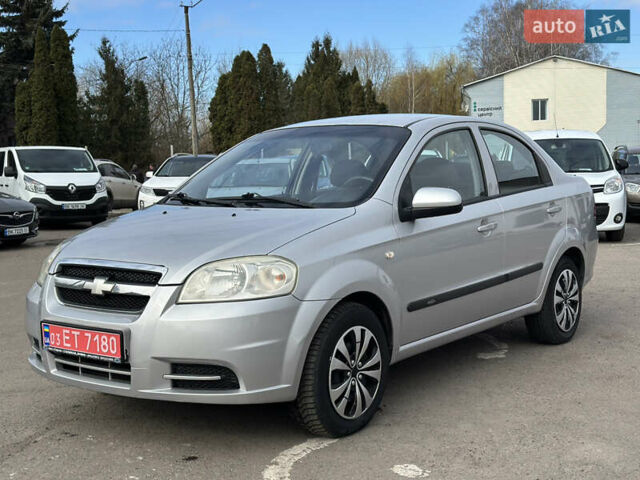 Сірий Шевроле Авео, об'ємом двигуна 1.4 л та пробігом 167 тис. км за 3999 $, фото 1 на Automoto.ua