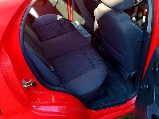 Серый Шевроле Авео, объемом двигателя 1.5 л и пробегом 229 тыс. км за 2999 $, фото 1 на Automoto.ua