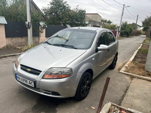 Серый Шевроле Авео, объемом двигателя 1.5 л и пробегом 285 тыс. км за 1900 $, фото 1 на Automoto.ua