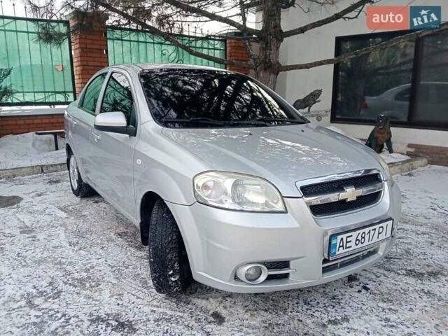 Серый Шевроле Авео, объемом двигателя 1.4 л и пробегом 195 тыс. км за 4100 $, фото 1 на Automoto.ua