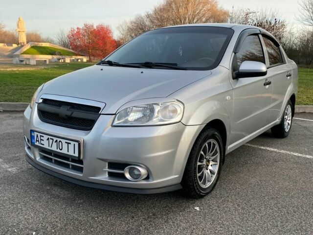 Сірий Шевроле Авео, об'ємом двигуна 1.5 л та пробігом 182 тис. км за 4499 $, фото 1 на Automoto.ua