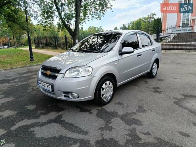 Сірий Шевроле Авео, об'ємом двигуна 1.5 л та пробігом 129 тис. км за 3499 $, фото 1 на Automoto.ua