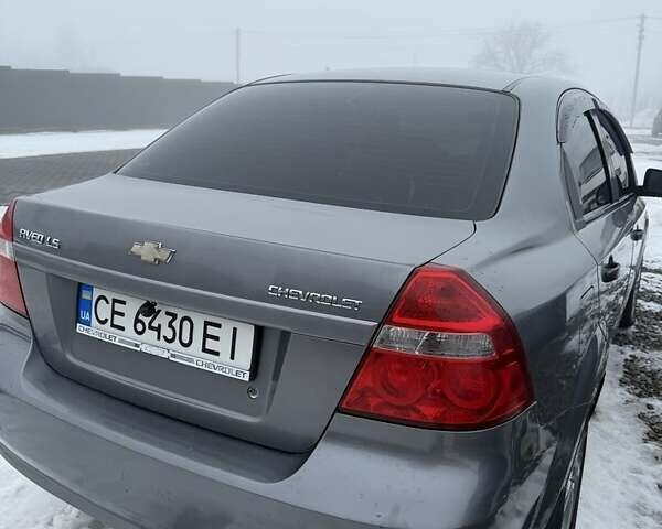 Серый Шевроле Авео, объемом двигателя 1.5 л и пробегом 200 тыс. км за 3700 $, фото 1 на Automoto.ua