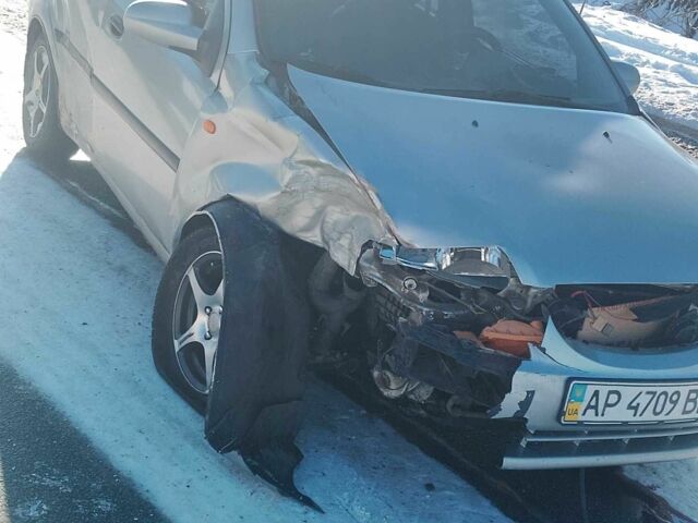 Серый Шевроле Авео, объемом двигателя 1.5 л и пробегом 1 тыс. км за 1000 $, фото 1 на Automoto.ua